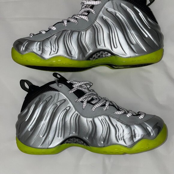 USED - Nike Foamposite One Premium Metallic Grey Camo size 9.5 brand new 2016 - Picture 6 of 7